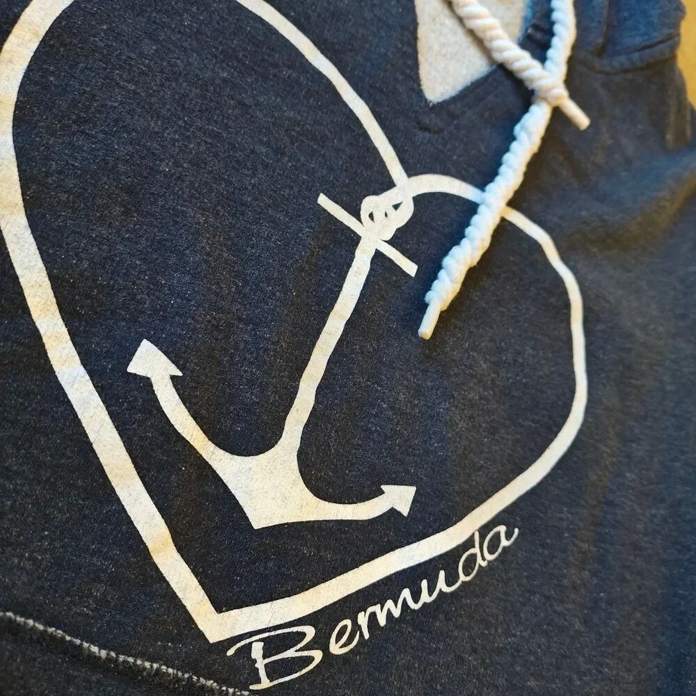 Bermuda Hoodie – Davisons of Aruba, Navy, Size Medium, Nautical Heart Anchor - Picture 2 of 7